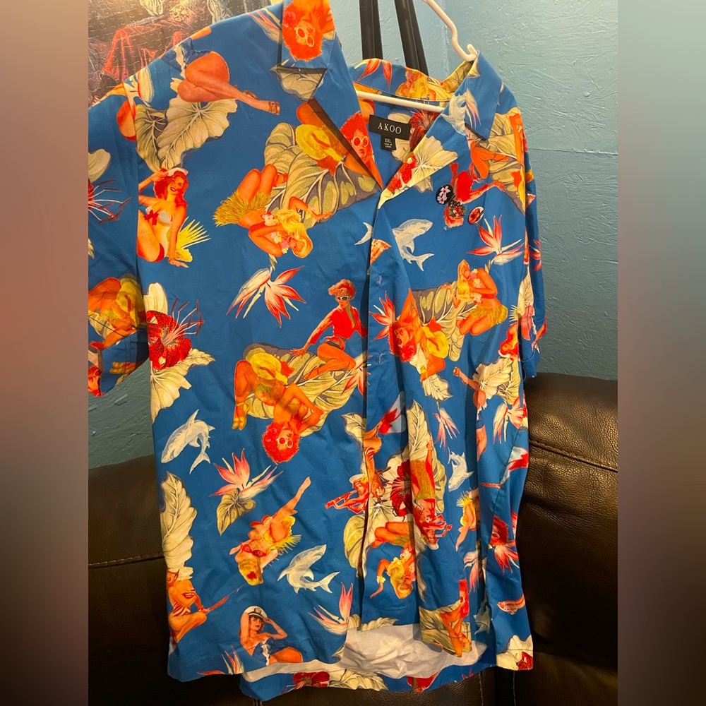 Men’s Akoo Button Up